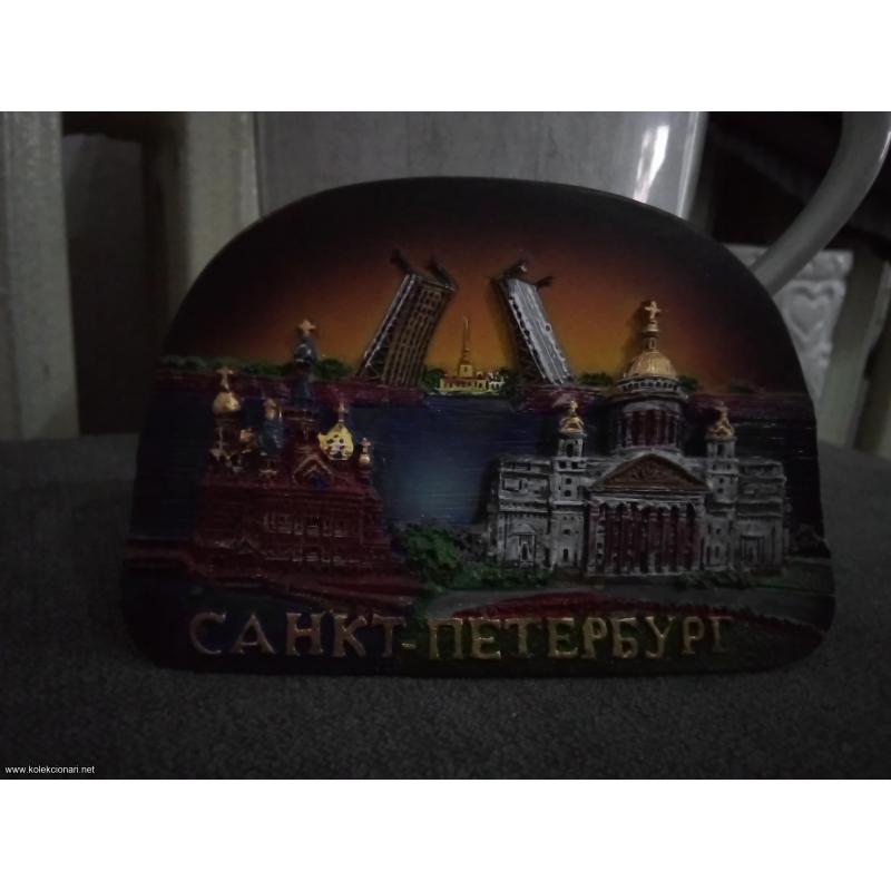 Sankt-Peterburg magnet