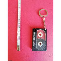 Privezak za ključeve br.5 - Audio kaseta Maxell